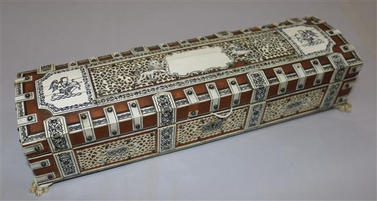 A Southern Indian ivory and sandalwood glove box, 19th century